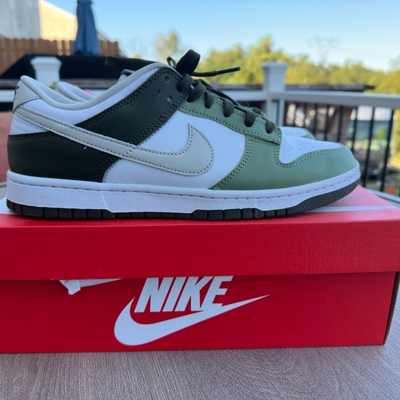 Oil Green Nike Dunk Low - Picture 2 of 5
